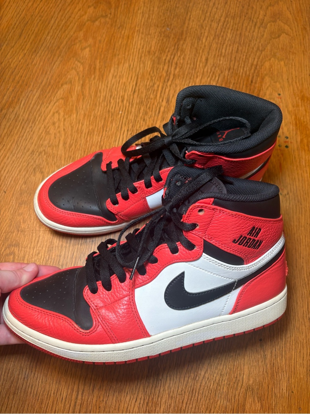 Air Jordan 1 Retro High Rare Air Max Orange Red 2017 Men’s Size 10
